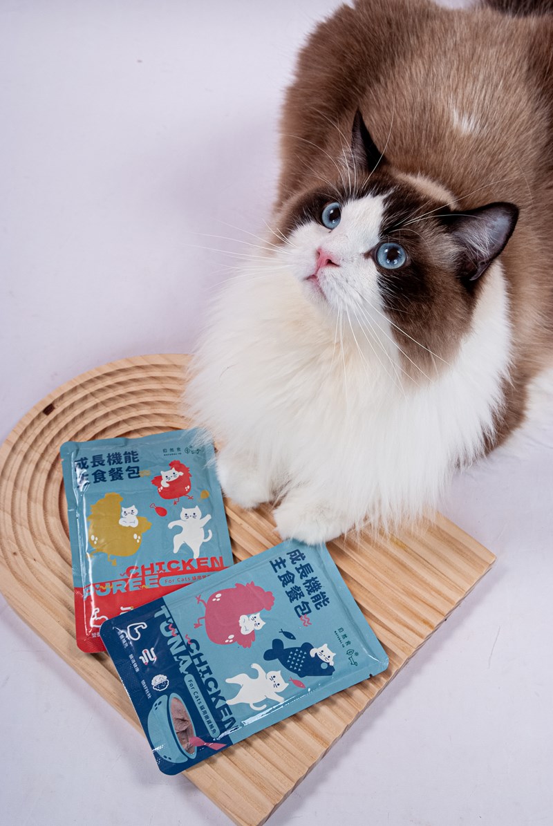 女人知己試用大隊,口碑行銷,部落客行銷,自然食 成長機能主食餐包,自然食,成長機能狗狗主食餐包,成長機能貓咪主食餐包,滿足毛孩最單純的幸福,人食等級食材,開封即食,綿密的肉泥狀質地,好吸收,無膠類,無色素,無防腐劑的添,維持腸道健康,添加DHA/靈芝多醣體,使用高優質蛋白,適口性佳,狗狗口味,犬用營養火雞,犬用嫩雞牛肉,貓咪口味,貓用營養嫩雞,貓用嫩雞鮪魚